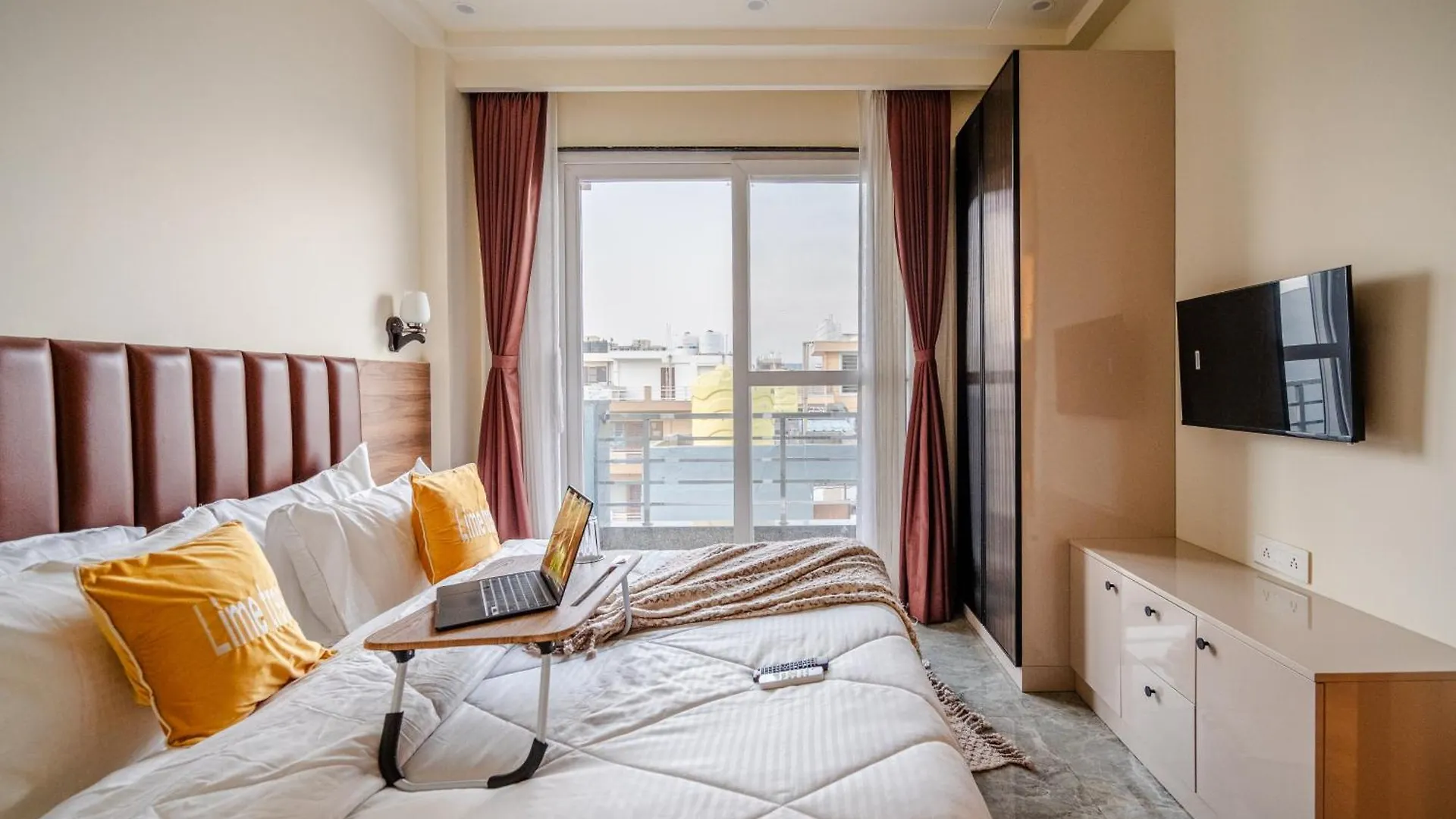 Lime Tree 1Bhk Service Apartment Near Artemis Hospital Sector 52 Gurgáon