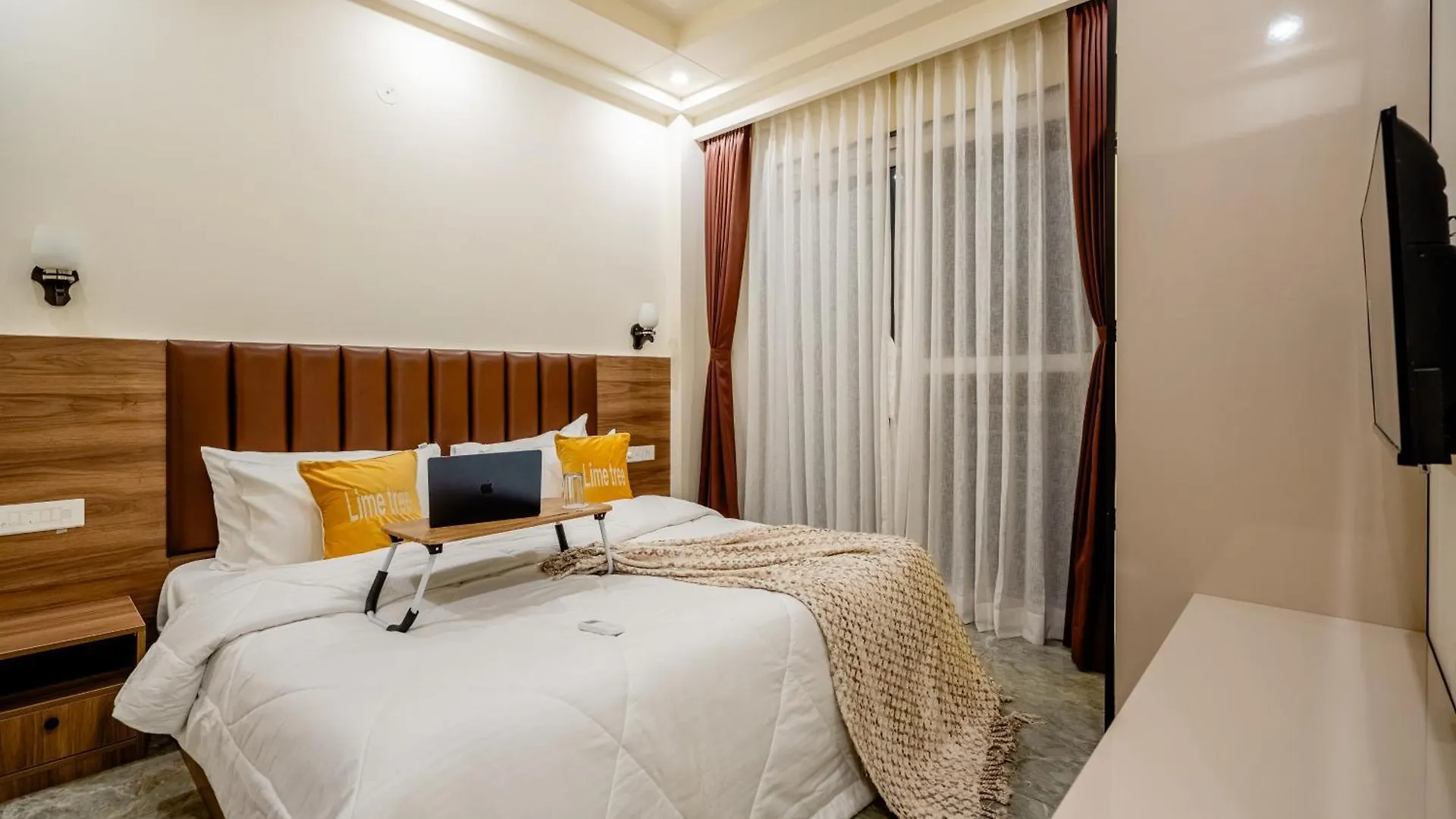 Lime Tree 1Bhk Service Apartment Near Artemis Hospital Sector 52 Gurgáon